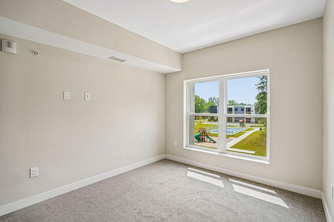 Building Photo - 2645 Burton Rd
