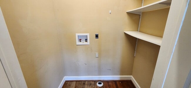 Building Photo - Wonderful home in Overlook!