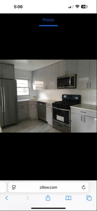 Building Photo - 163-71 Mathias Ave