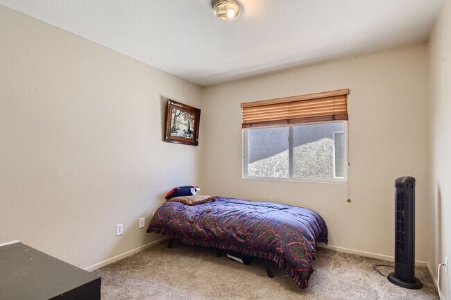 Building Photo - Furnished luxury spacious single family house. Gustavo Lopez AMSI