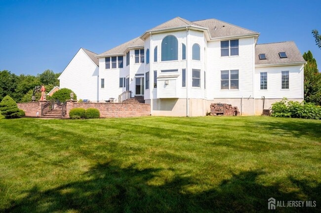 Building Photo - 19 Meadowlark Dr