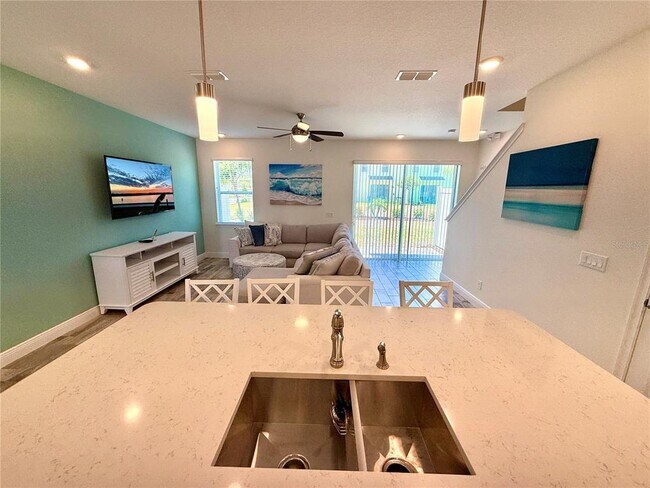 Building Photo - 2906 Castaway Ln