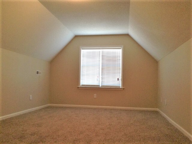 Building Photo - 5 Boysenberry Dr