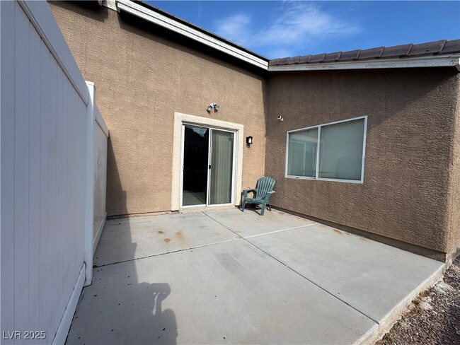 Building Photo - 838 Appleblossom Time Ave