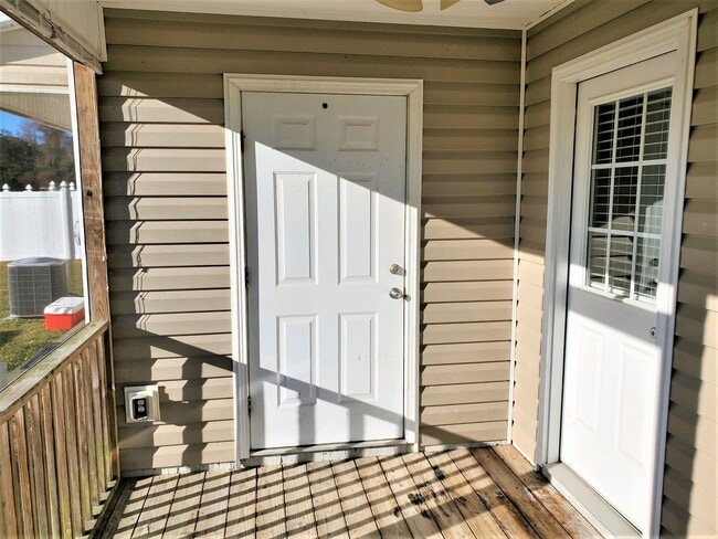 Building Photo - 202 Lanieve Ct