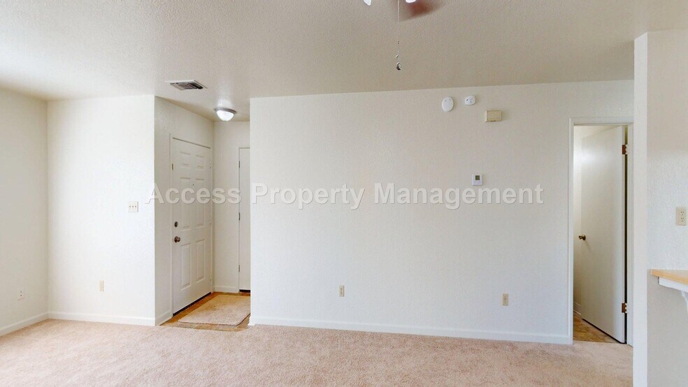 Building Photo - 1535 Springville Way