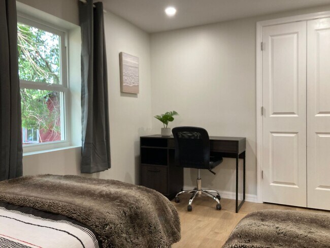 Building Photo - Christiansburg, 2 BR / 1 BA, Available for...