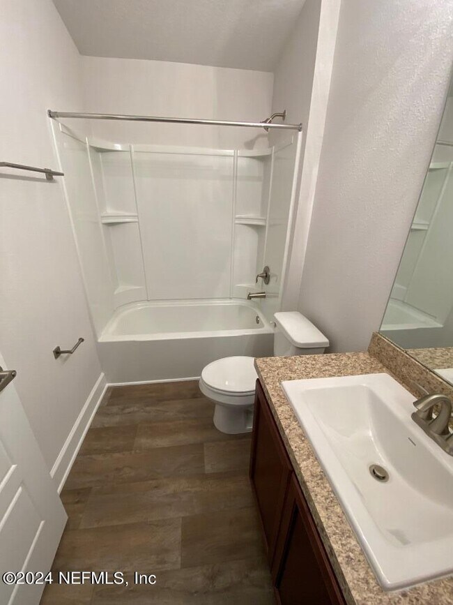 Building Photo - 7294 Gateway Ct