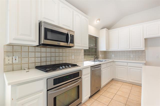 Building Photo - 4145 Silverthorne St