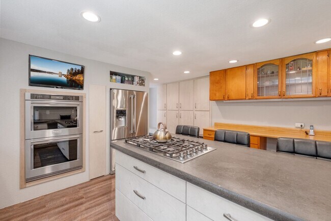 Building Photo - Rare Home on Creek Front Property!