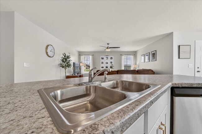 Building Photo - 147 Joya Brk Wy