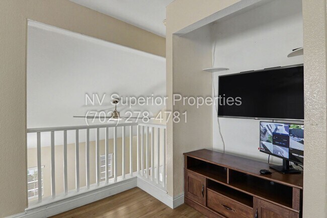 Building Photo - NW!! 4 bedrooms!! Bed & Bath DownStairs!!! RV Parking!!! Synthetic Grass Front yard!! Real Grass ...