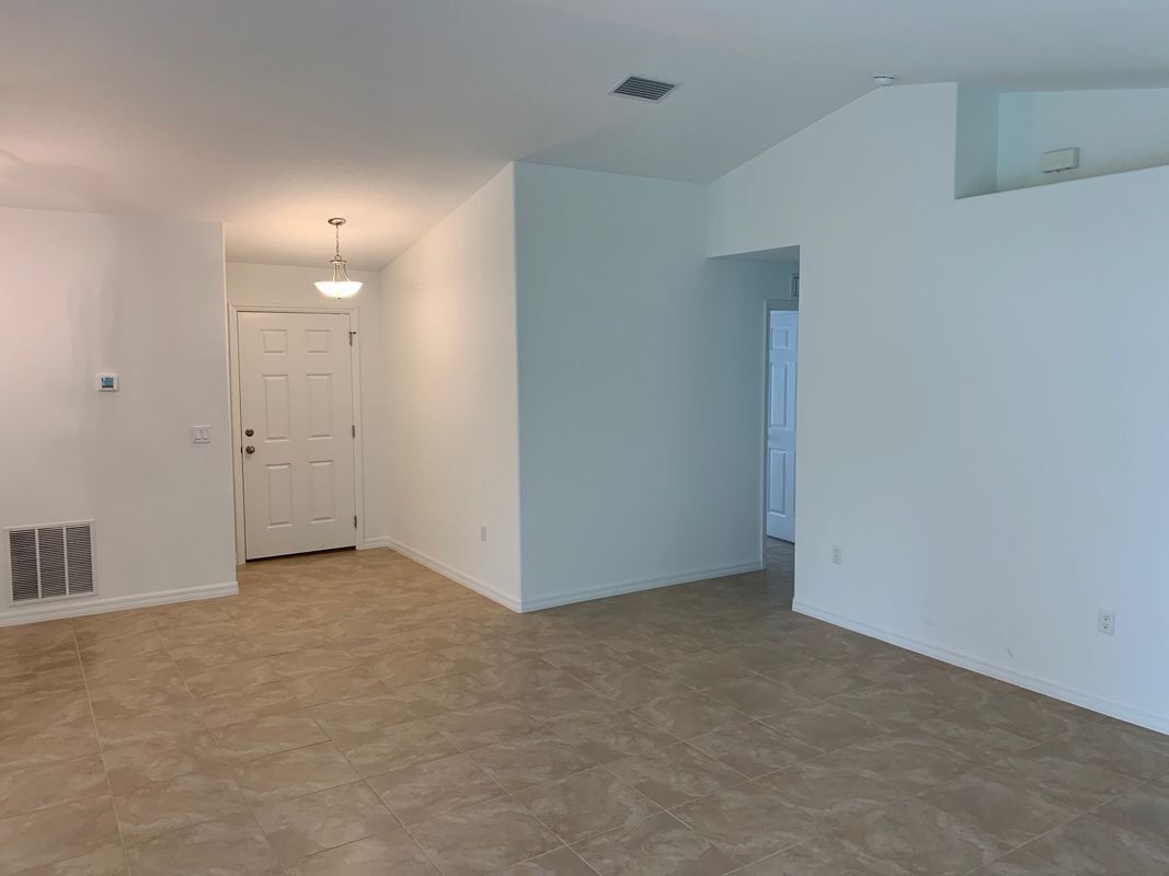 Building Photo - 36 Renshaw Dr