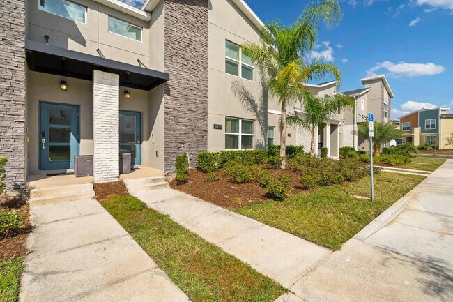 Building Photo - 4291 Paragraph Dr