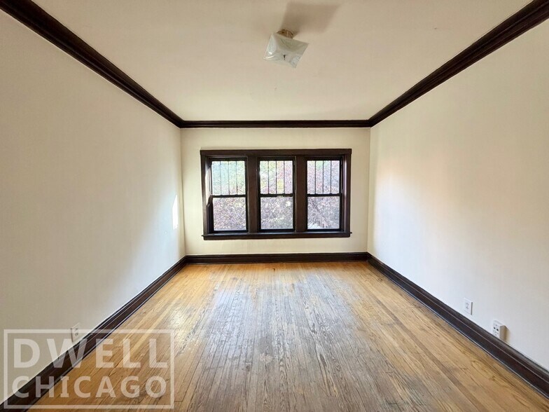 Building Photo - 2510 N Kedzie Blvd
