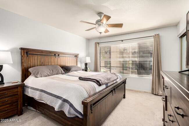 Building Photo - 8700 E Mountain View Rd