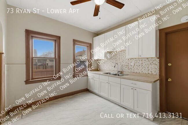 Building Photo - 73 Ryan St