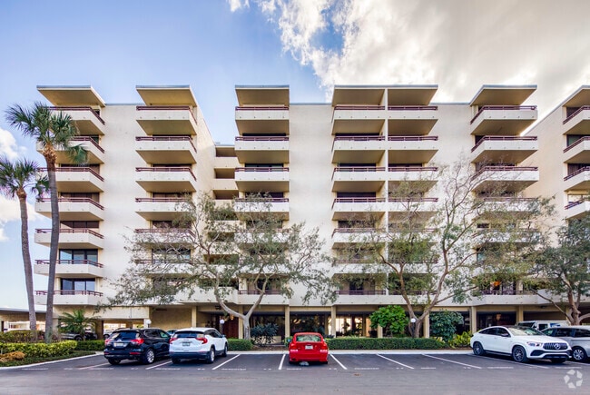 Building Photo - Mariner South Condominiums