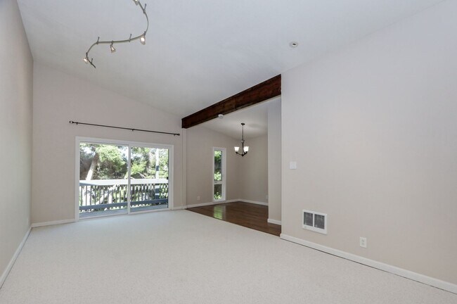 Building Photo - 1BR/1BA Pet-Friendly Top-Floor Condo with Bonus Room & Resort-Style Amenities | San Mateo | YouTu...