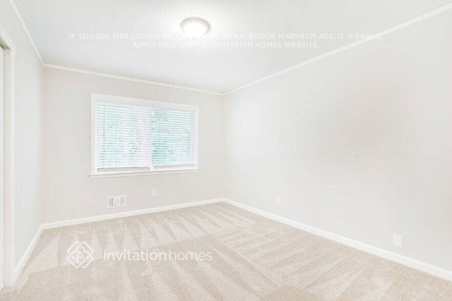 Building Photo - 1499 Mill Acres Dr SW