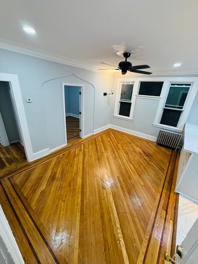 Building Photo - 15 Finlay Pl