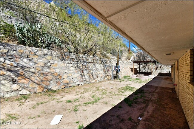 Building Photo - 4217 Canterbury Dr