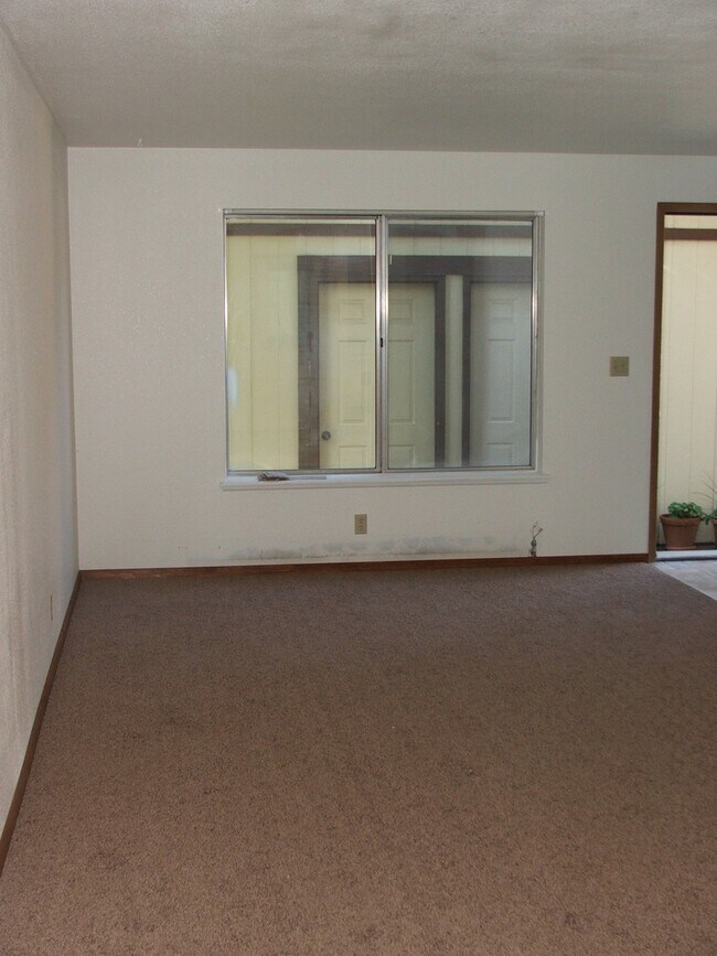 Building Photo - 6738 W Westwood Ln