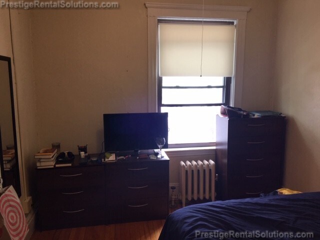 Building Photo - 45 Gordon St