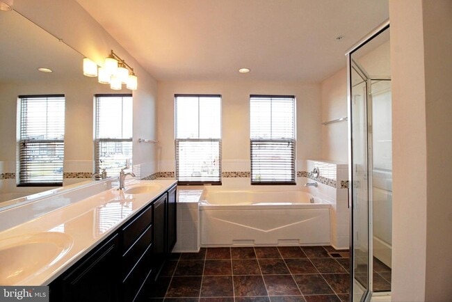 Building Photo - 1414 Wheyfield Dr