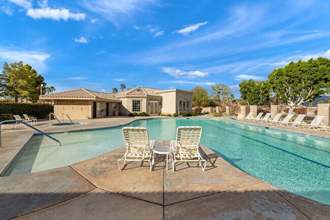 Building Photo - 45553 Meadow Lake Dr