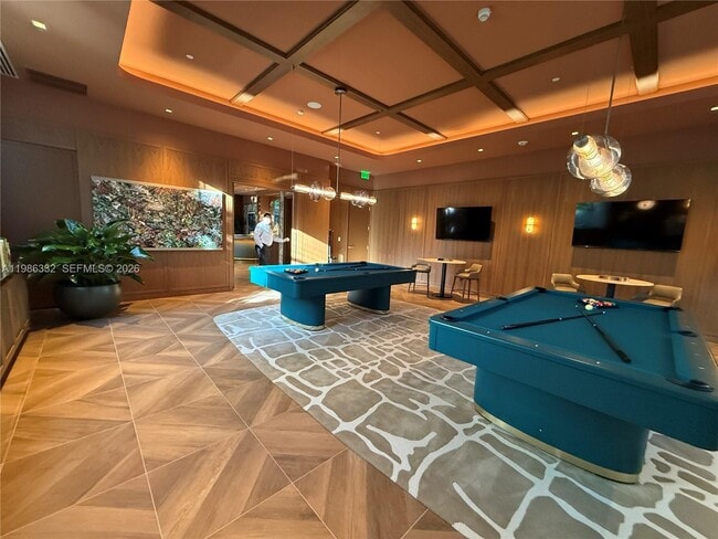 Building Photo - 77 SE 5th St