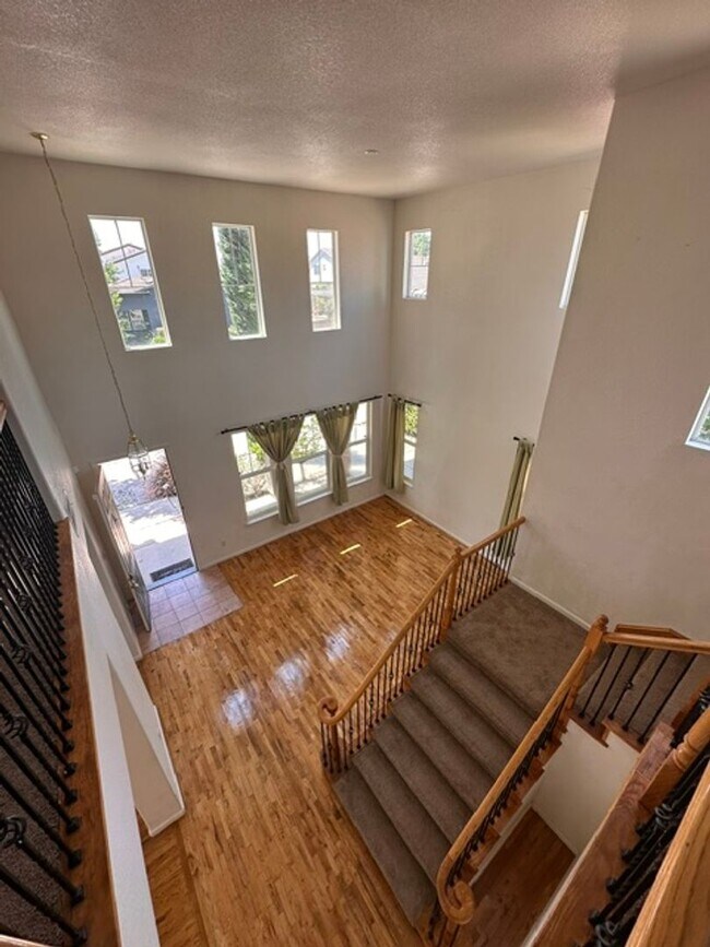 Building Photo - 5663 Lolet Way