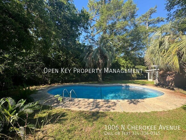 Building Photo - 1006 N Cherokee Ave