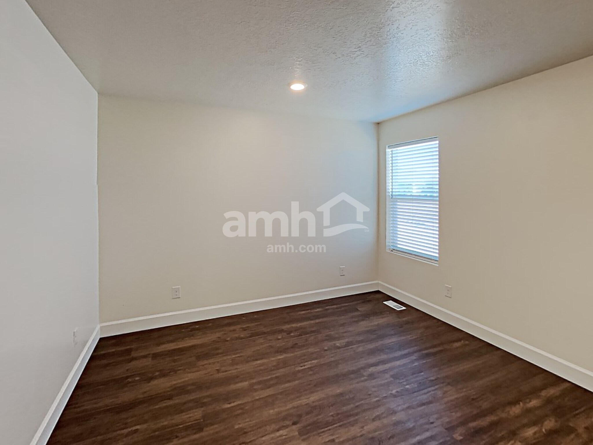 Building Photo - 1123 Wagon Way