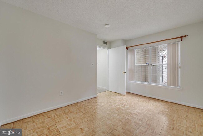 Building Photo - 14229 Bowsprit Ln