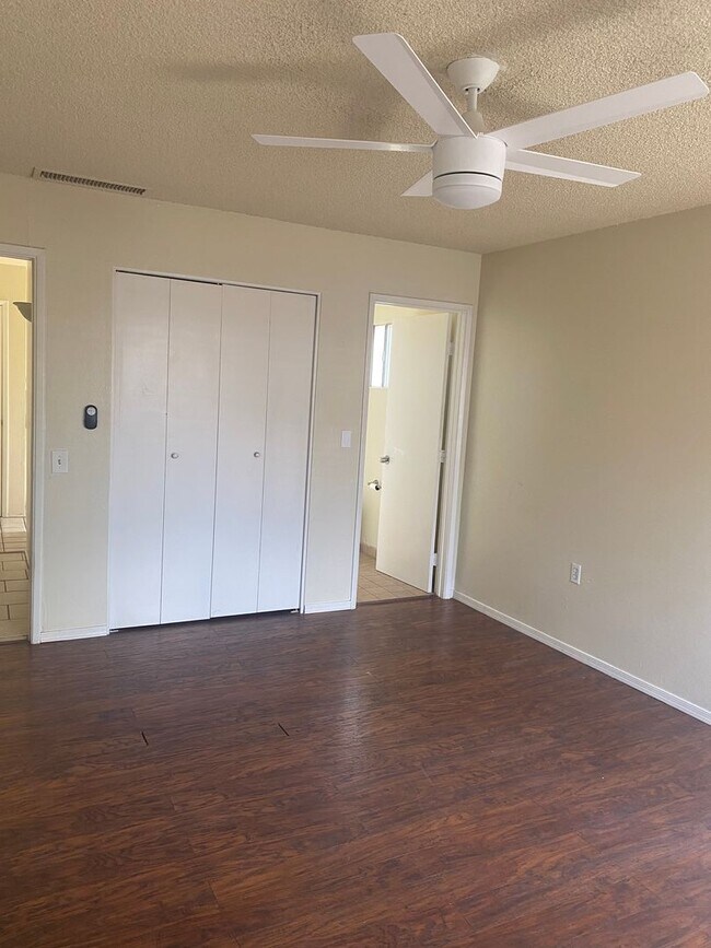Building Photo - Sparkman Triplex