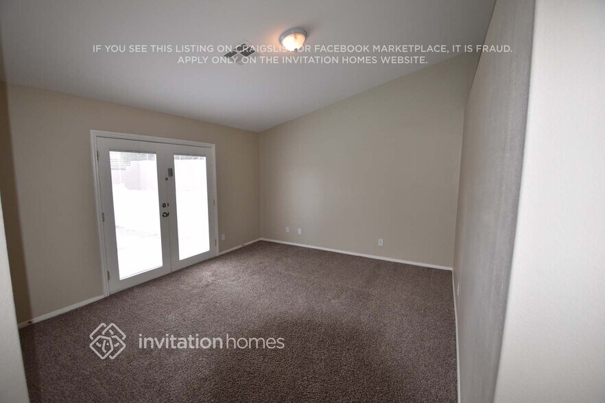 Building Photo - 320 Perry Ellis Dr