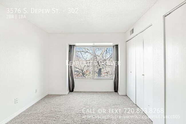 Building Photo - Spacious 2-Bedroom Condo with Loft, Firepl...