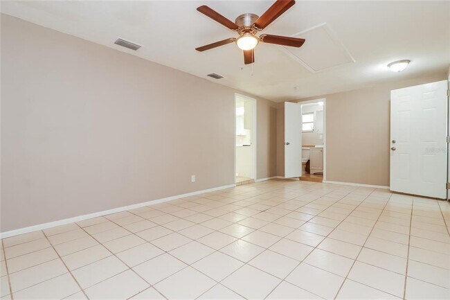 Building Photo - 5701 Berlin Dr