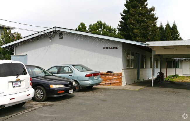 Building Photo - LANCE 1120LANCE