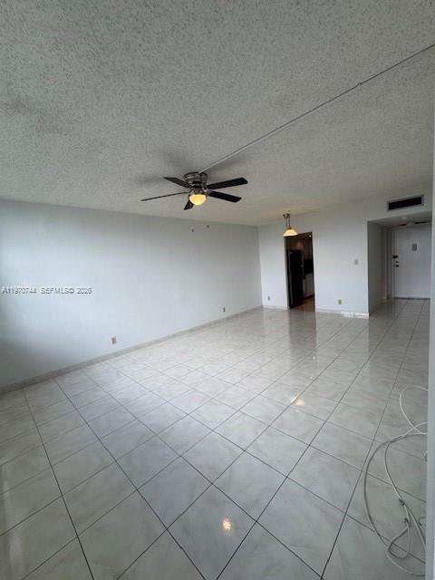 Building Photo - 2761 Taft St