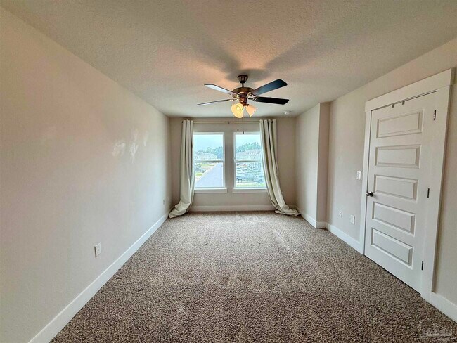 Building Photo - 1471 Iroquois Ct