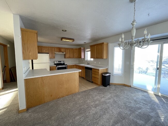 Building Photo - Charming 3 Bedroom, Single Level Home in Central Bozeman