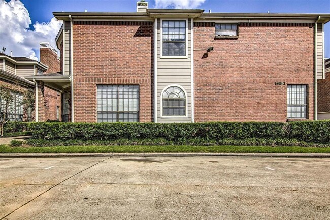 Building Photo - 8888 Benning Dr