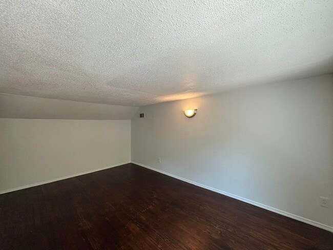 Building Photo - 378 N Highland St