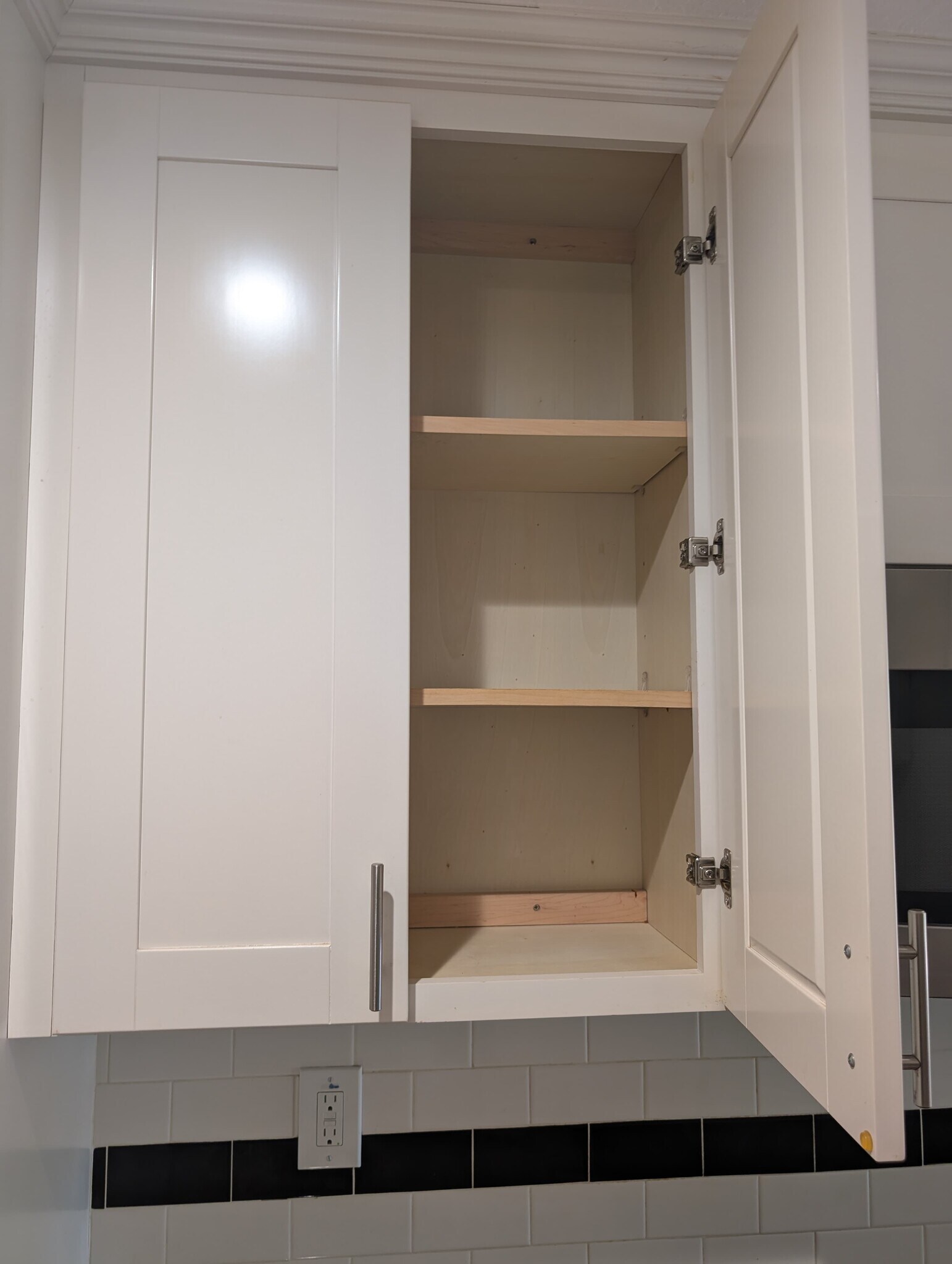 Building Photo - 280 Easy St