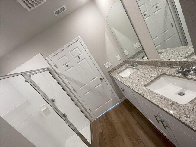 Building Photo - 5273 Sanders Oak Trl