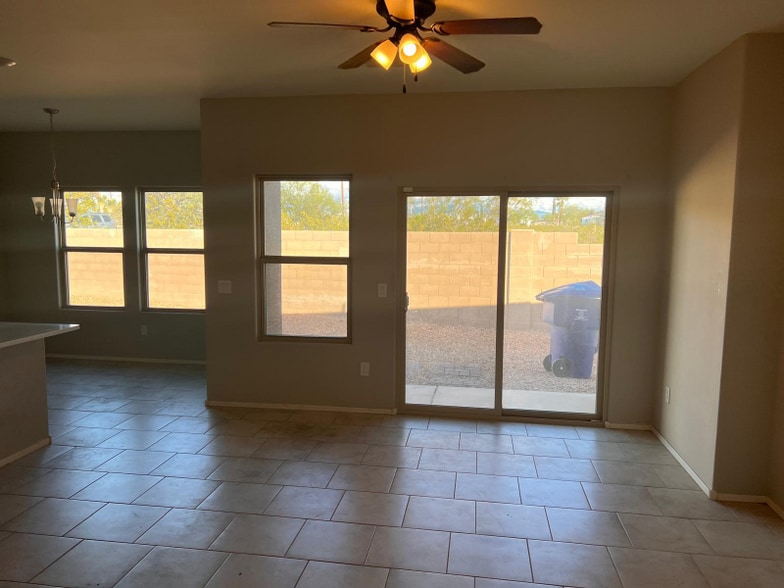 Building Photo - 6183 S Water Fountain Dr