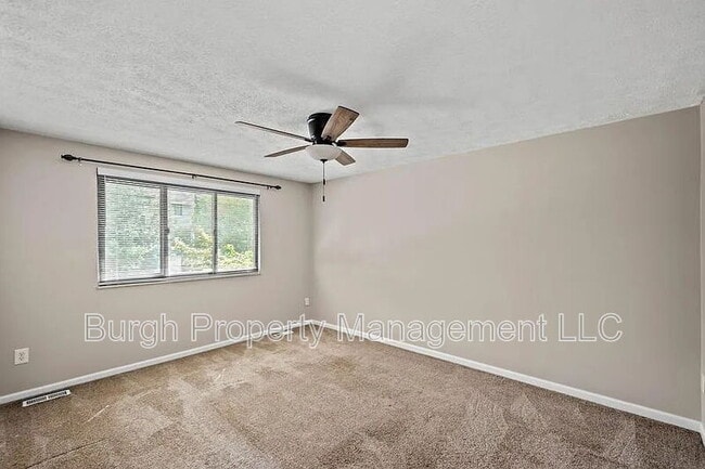 Building Photo - 645 Deer Watch Rd