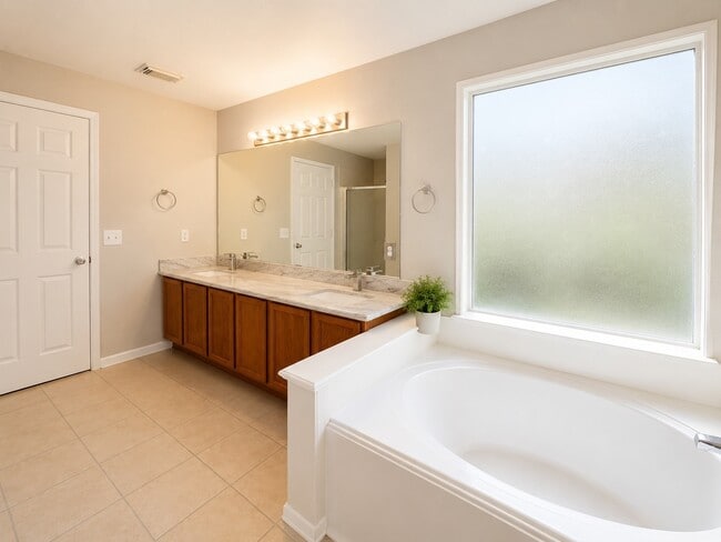 Building Photo - 714 Cypresswood Ridge